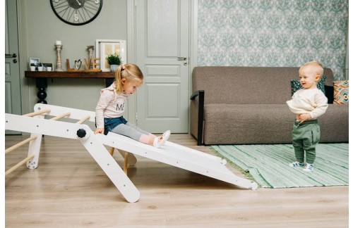 MONTESSORI 3-DELNI PIKLERJEV TRIKOTNIK S ŠVEDSKO STENO IN DESKO