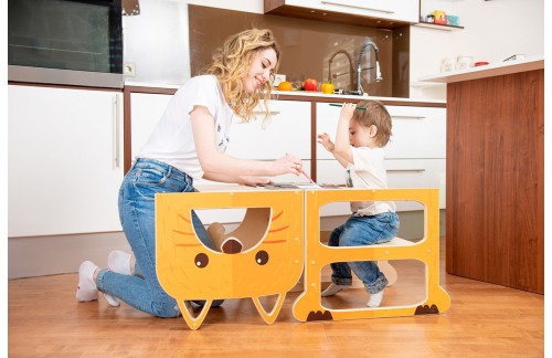 2V1 MONTESSORI STOLČEK POMAGALČEK ZA DVA - LISIČKA