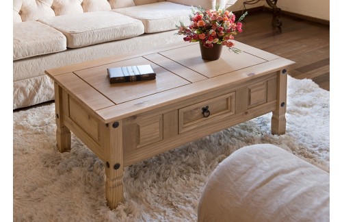 KLUBSKA MIZA NEVADA 3 IZ MASIVNEGA LESA, ODPRTA EMBALAŽA