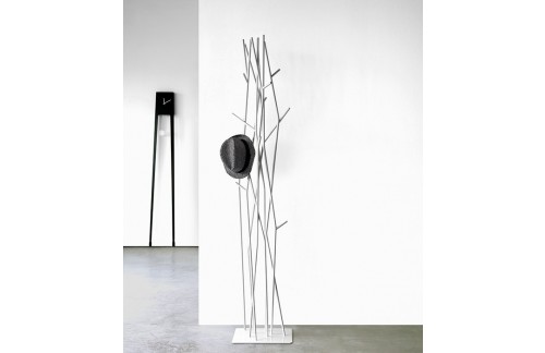 Obešalnik Latva, samostoječ ZALOGA