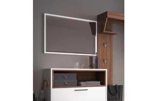 PREDSOBA YUNO, OGLEDALO