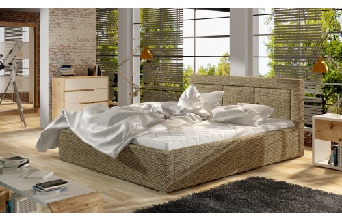 Postelja Belluno z lesenim okvirjem