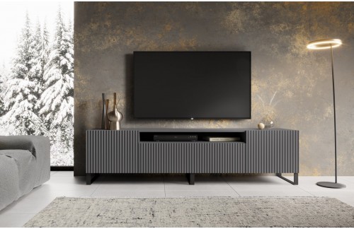 Stoječa TV omarica NOEMI z žlebljenimi vrati - GRAFIT (več barv)