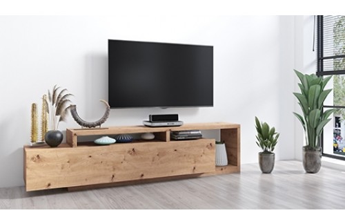 TV-OMARICA LUCY - HRAST