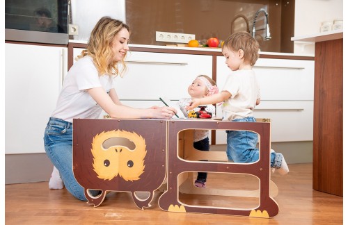 2V1 MONTESSORI STOLČEK POMAGALČEK ZA DVA - OPICA